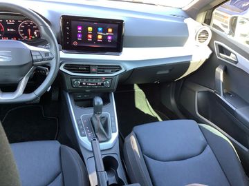 Car image 11