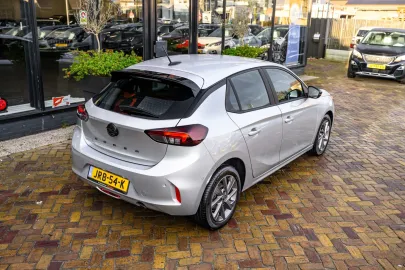 Car image 35