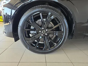 Car image 37