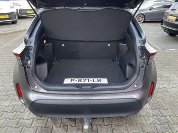 Car image 14