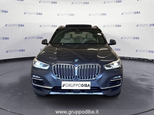 BMW X5 xDrive30d xLine 195 kW image number 3