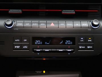 Car image 35