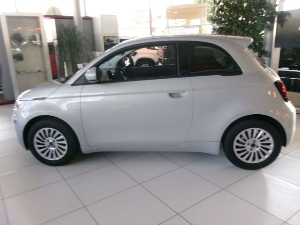 Fiat 500 e 70 kW image number 5