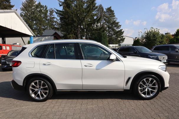 BMW X5 xDrive30d 195 kW image number 4