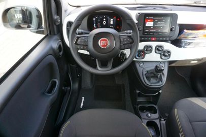 Car image 11