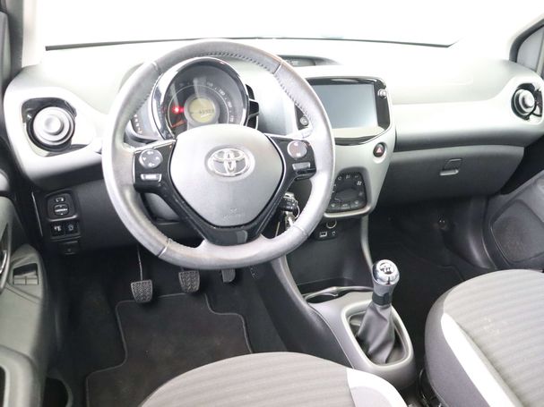 Toyota Aygo 54 kW image number 4