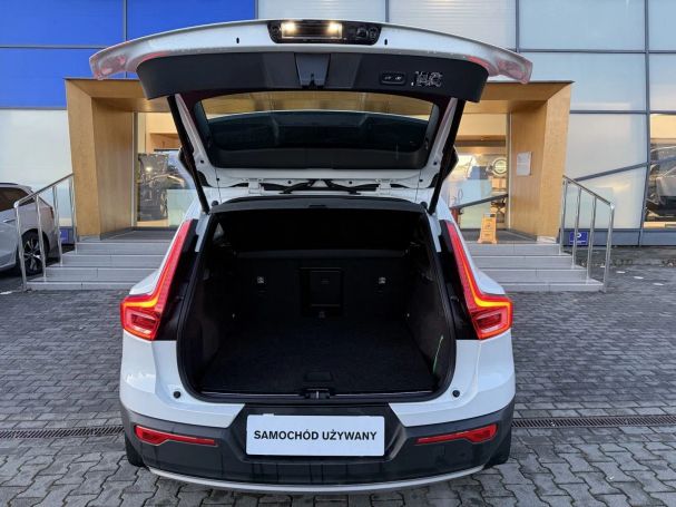 Volvo XC40 AWD 140 kW image number 6