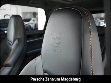 Car image 29