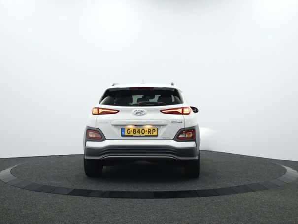 Hyundai Kona 64 kWh 150 kW image number 11