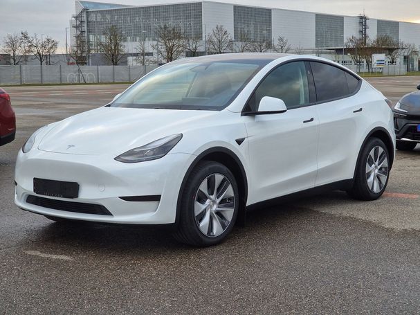 Tesla Model Y Standard Range 258 kW image number 1