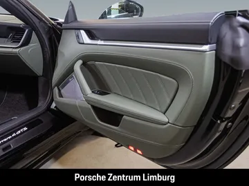 Car image 36