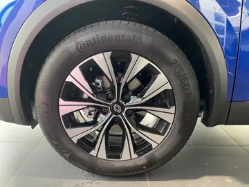 Car image 37