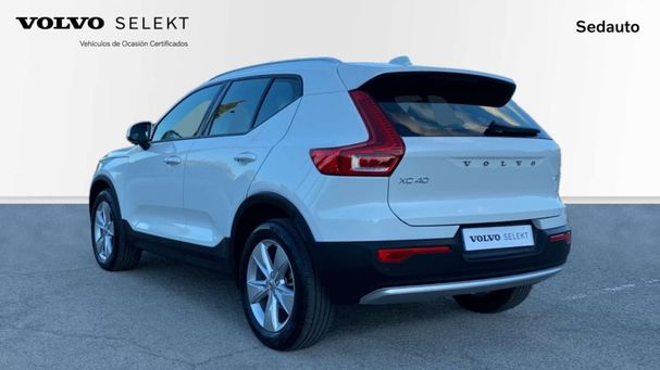 Volvo XC40 T2 Core 95 kW image number 5