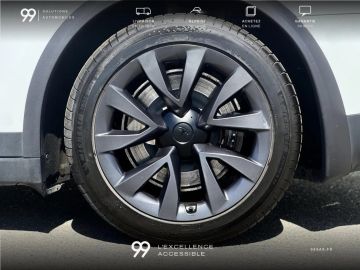 Car image 48