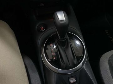 Car image 28