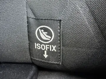 Car image 32