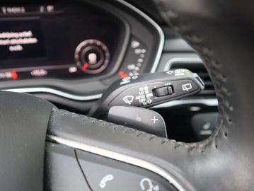 Car image 33