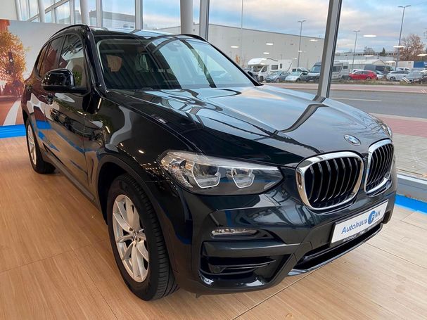 BMW X3 xDrive20i 135 kW image number 1