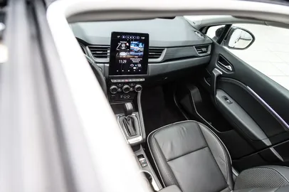 Car image 34