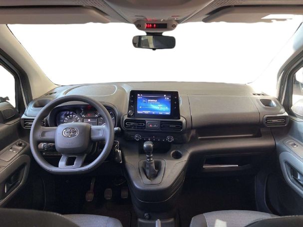 Toyota Proace City 81 kW image number 8