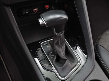 Car image 33