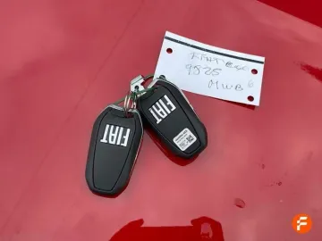 Car image 28