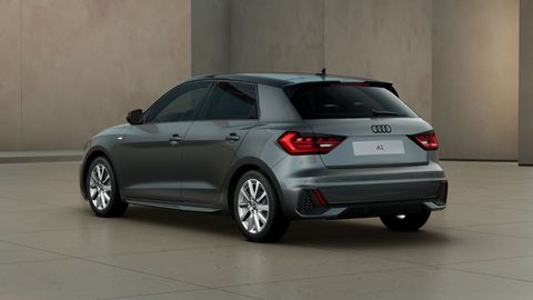 Car image 3