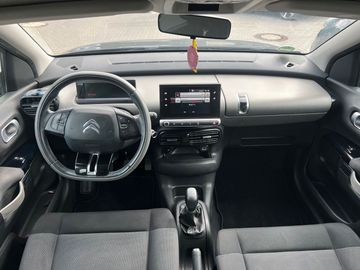 Car image 12