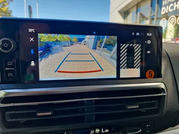 Car image 22