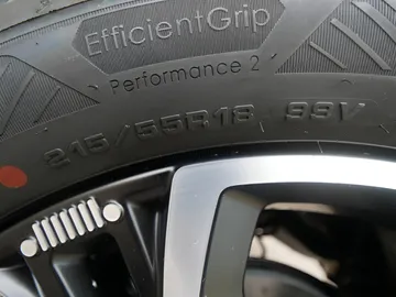Car image 42