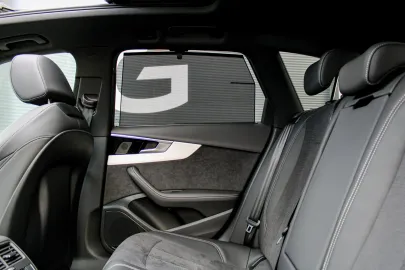 Car image 29