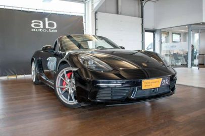 Car image 2