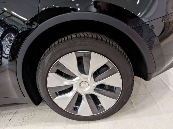 Tesla Model Y Long Range AWD Dual Motor 324 kW image number 7