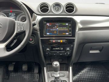 Car image 13