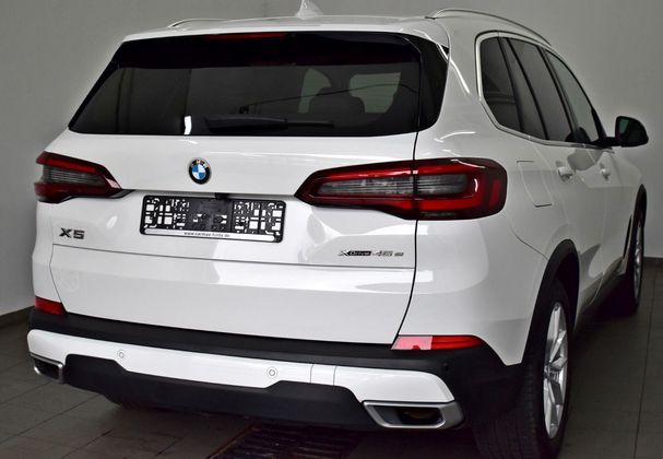 BMW X5 45e xDrive 290 kW image number 3