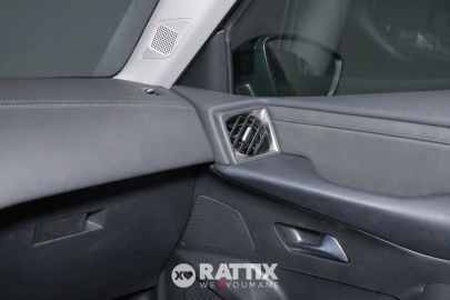 Car image 34