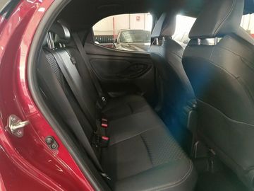 Car image 10