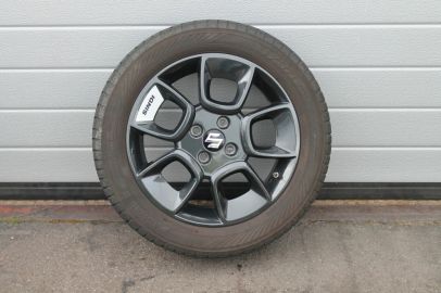 Car image 17
