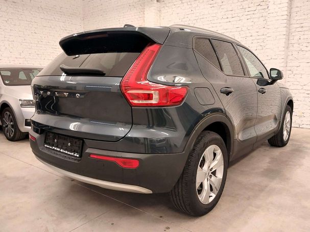 Volvo XC40 B4 Momentum Pro AWD Geartronic 145 kW image number 4