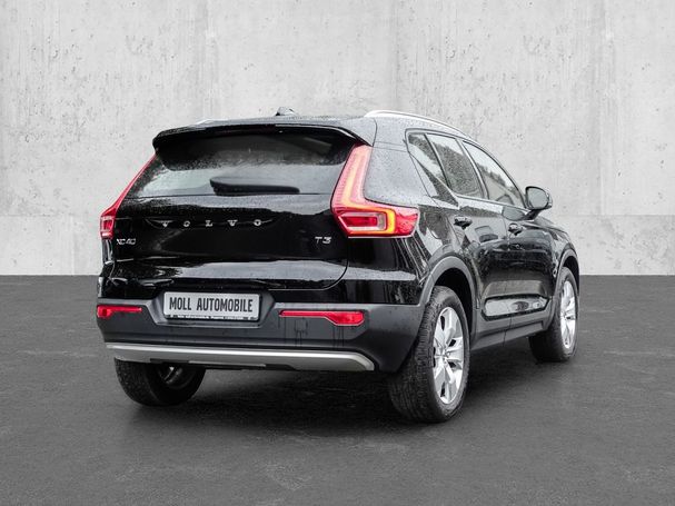 Volvo XC40 T3 Momentum Pro 120 kW image number 4