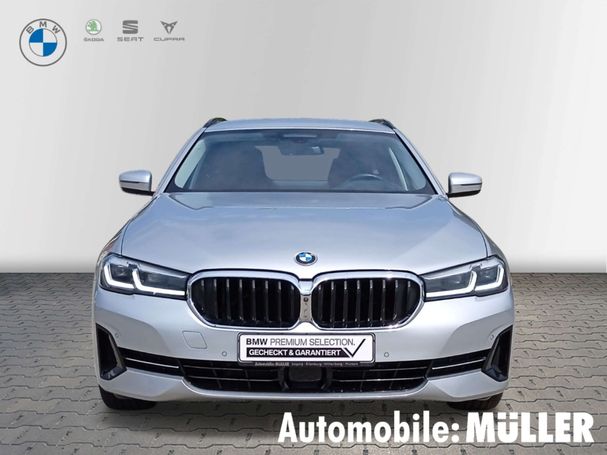 BMW 530i Touring xDrive 185 kW image number 2