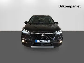Car image 3