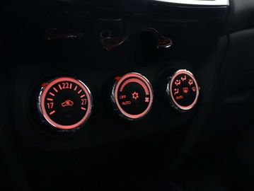 Car image 36