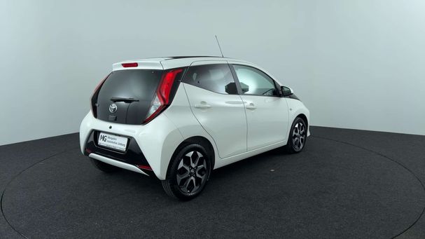 Toyota Aygo 53 kW image number 2