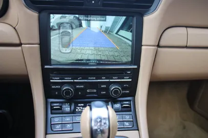 Car image 23