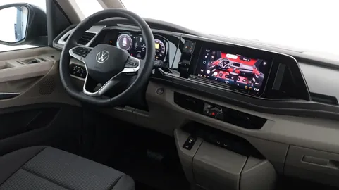 Car image 36