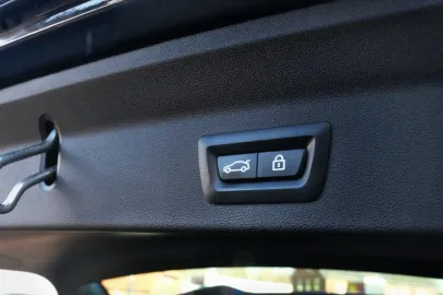Car image 41
