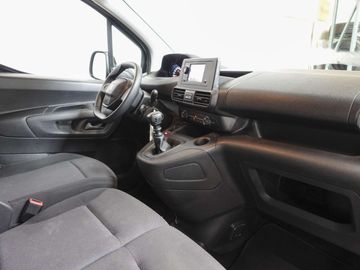 Car image 39