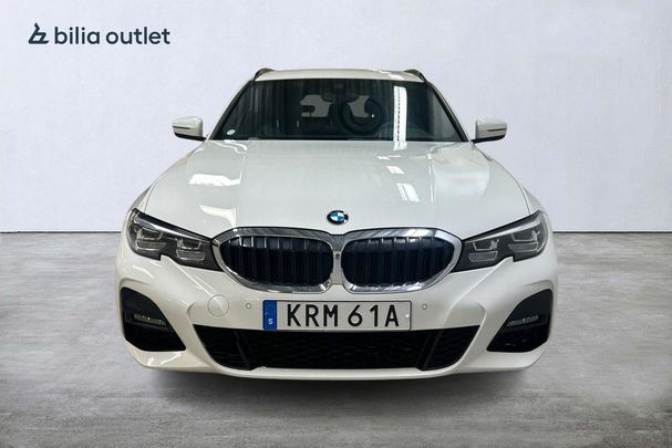 BMW 330e Touring M Sport xDrive 216 kW image number 3