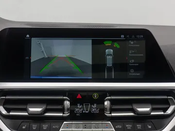Car image 43